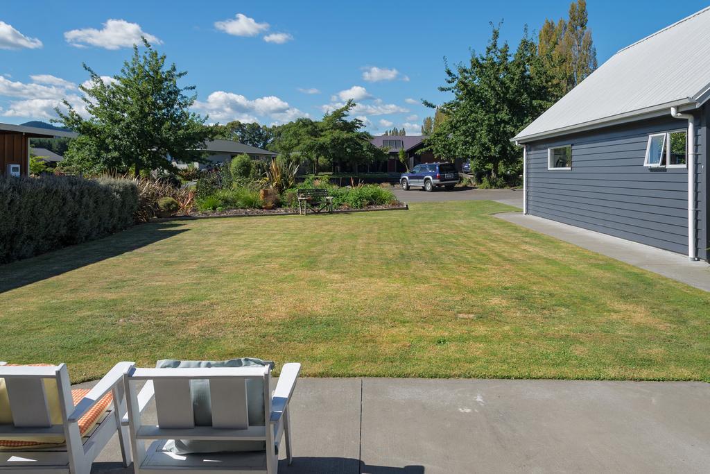 Lupin Lodge Bed & Breakfast Taupo Exterior foto