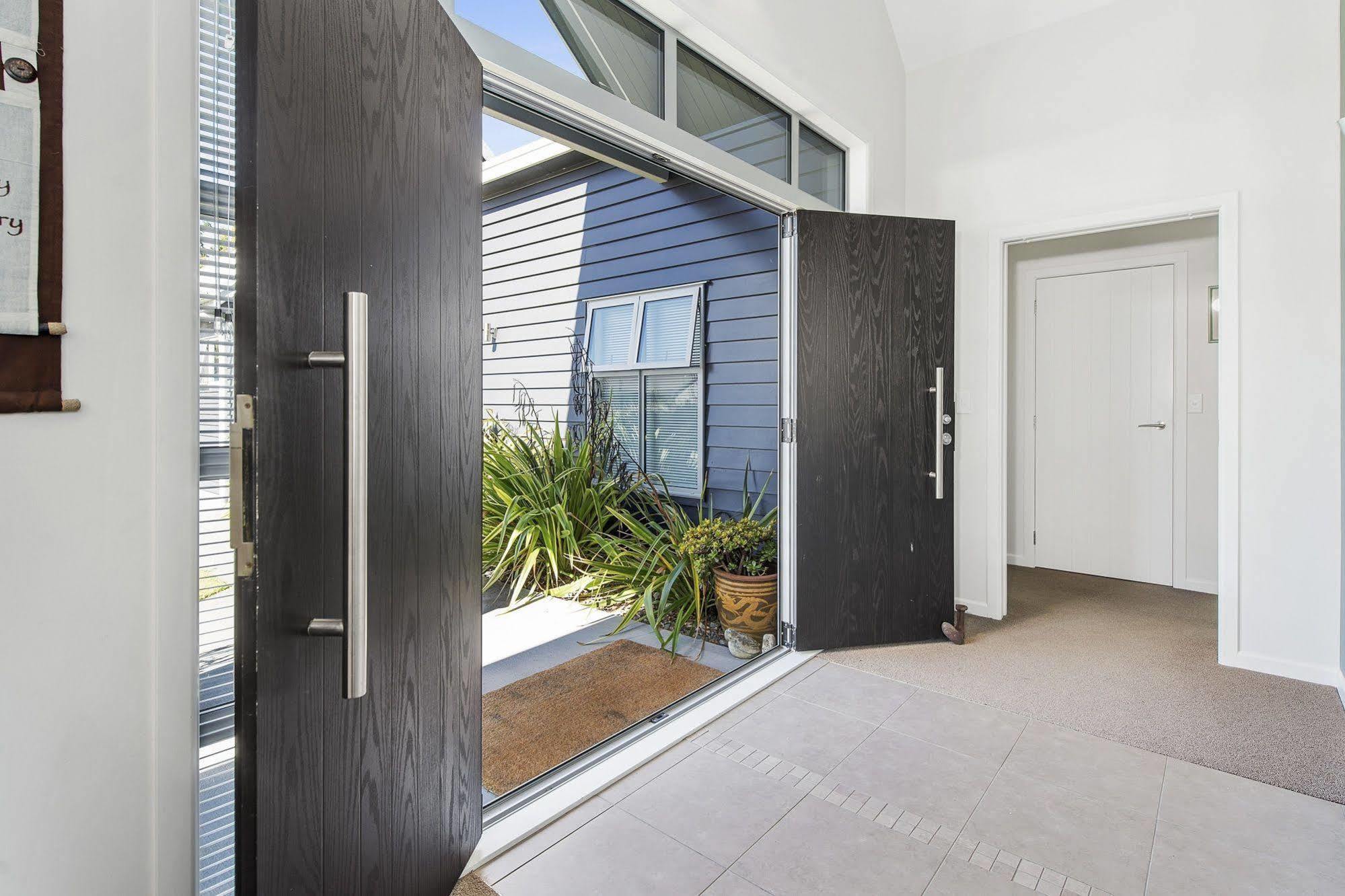 Lupin Lodge Bed & Breakfast Taupo Exterior foto